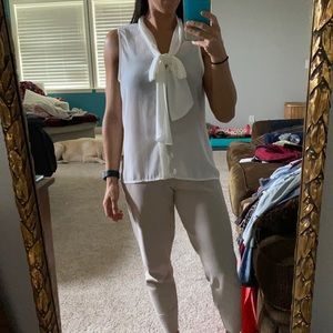 Fashion Nova sleeveless blouse size L